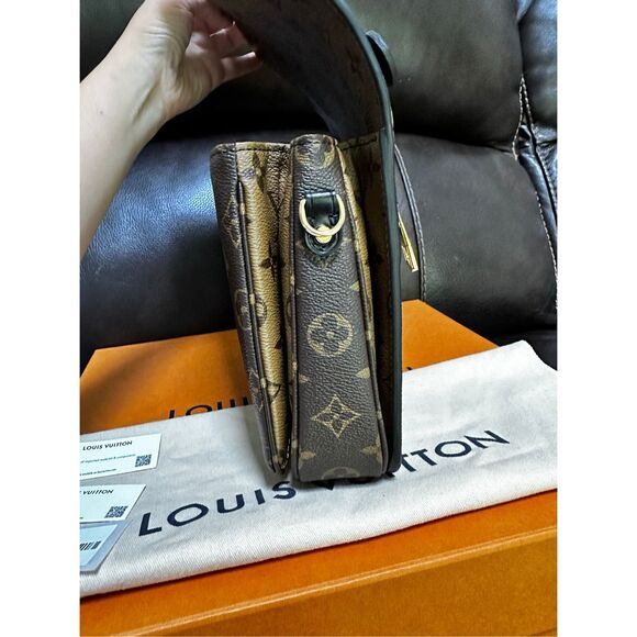 Louis Vuitton Pochette Metis Reverse Monogram - Picture 9 of 15